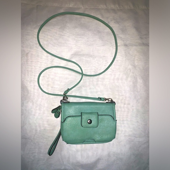 Bueno Handbags - BUENO Small Wristlet Wallet Purse